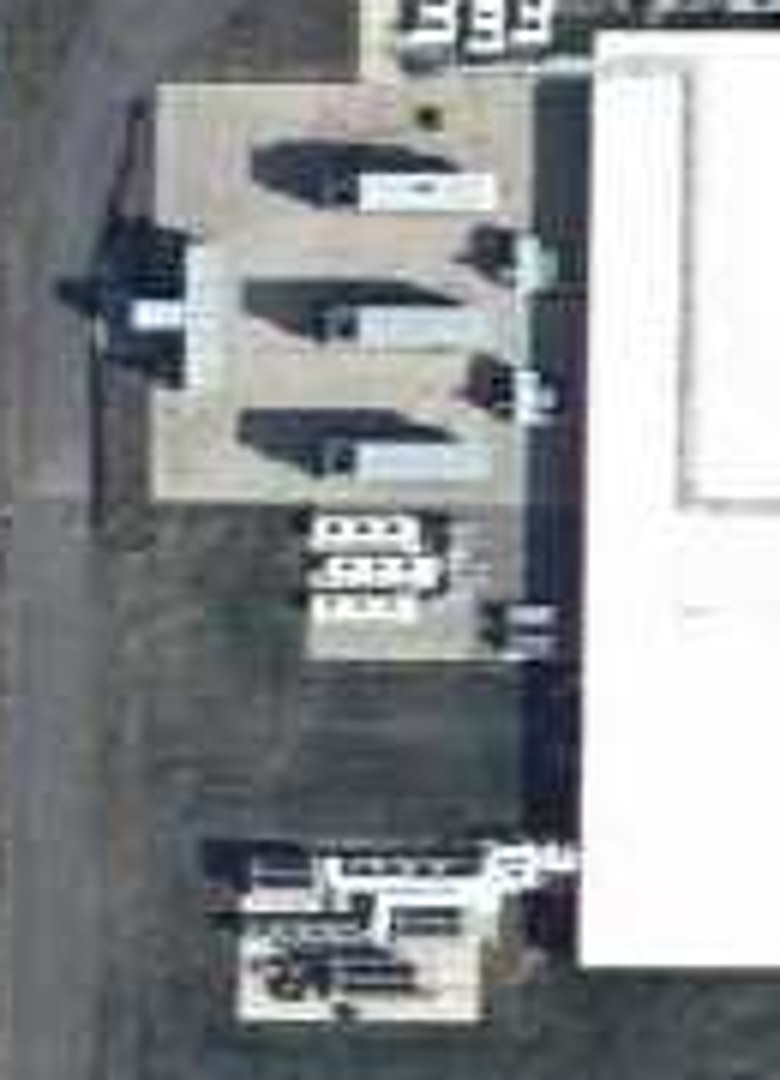 Aerial photograph showing proximity between 401 Bielenberg west side and residential Sundown neighborhood